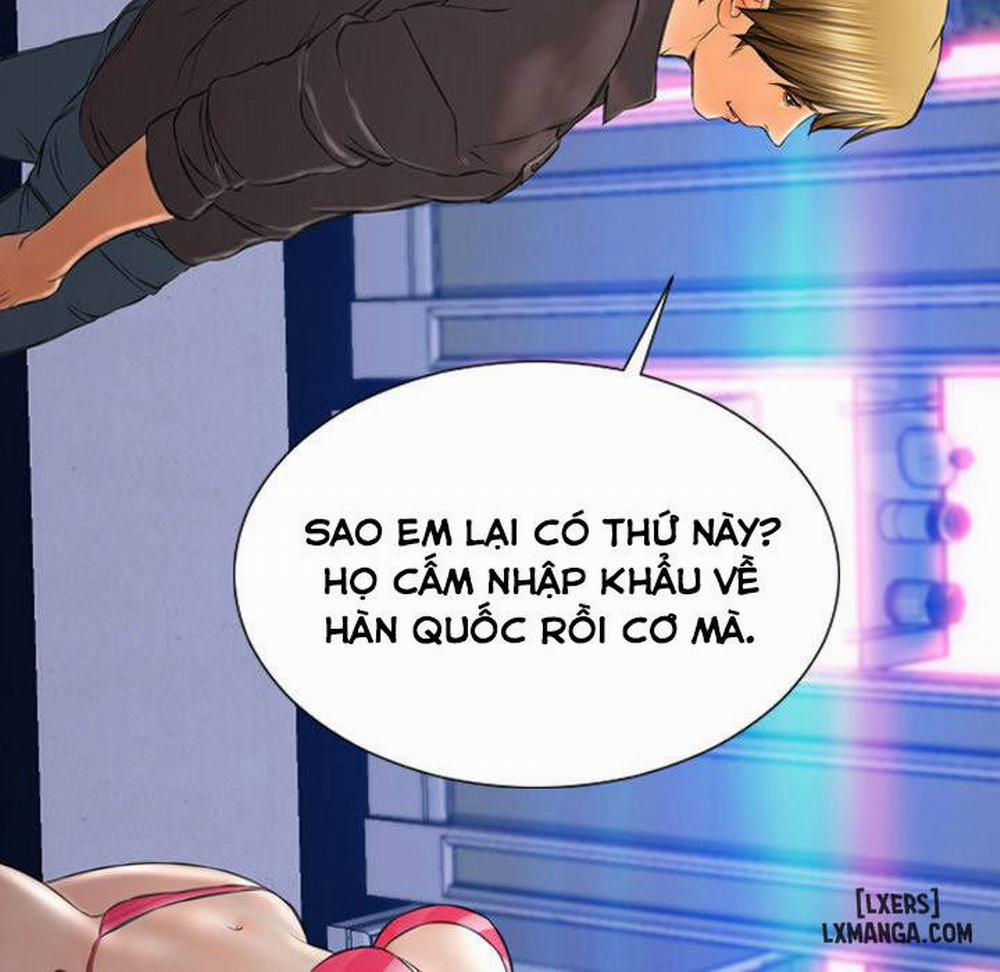 Cửa Hàng Đồ Chơi Người Lớn 41 trang 64