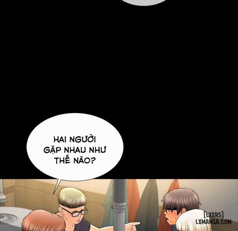 Cửa Hàng Đồ Chơi Người Lớn 42 trang 69