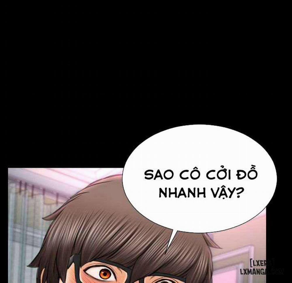 Cửa Hàng Đồ Chơi Người Lớn 64 trang 68