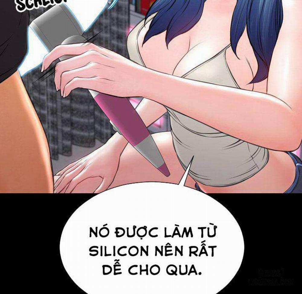 Cửa Hàng Đồ Chơi Người Lớn 65 trang 128