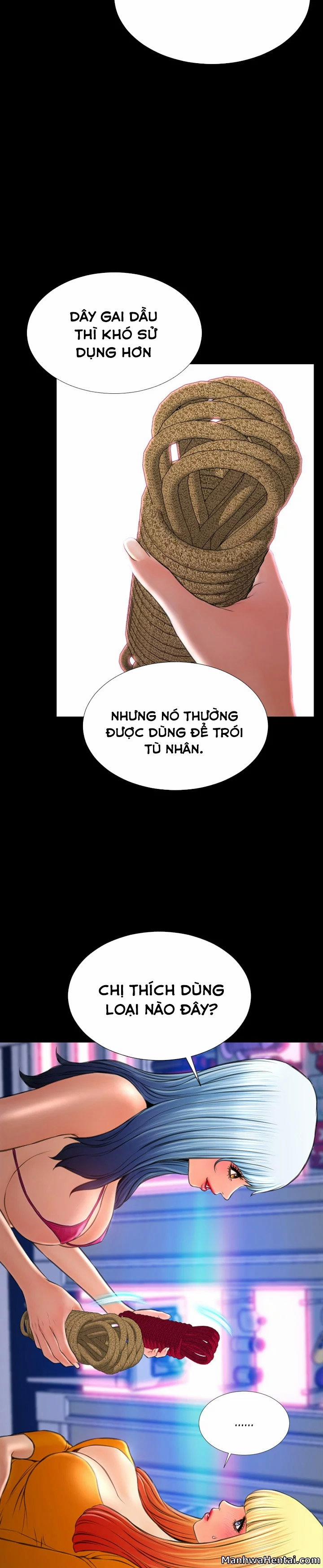 Em gái bán hàng sextoy 26 trang 18