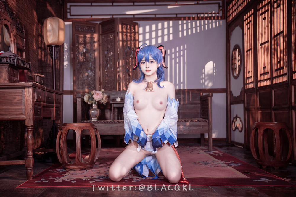 Hình Cosplay 175 0 白莉爱吃巧克力 trang 17