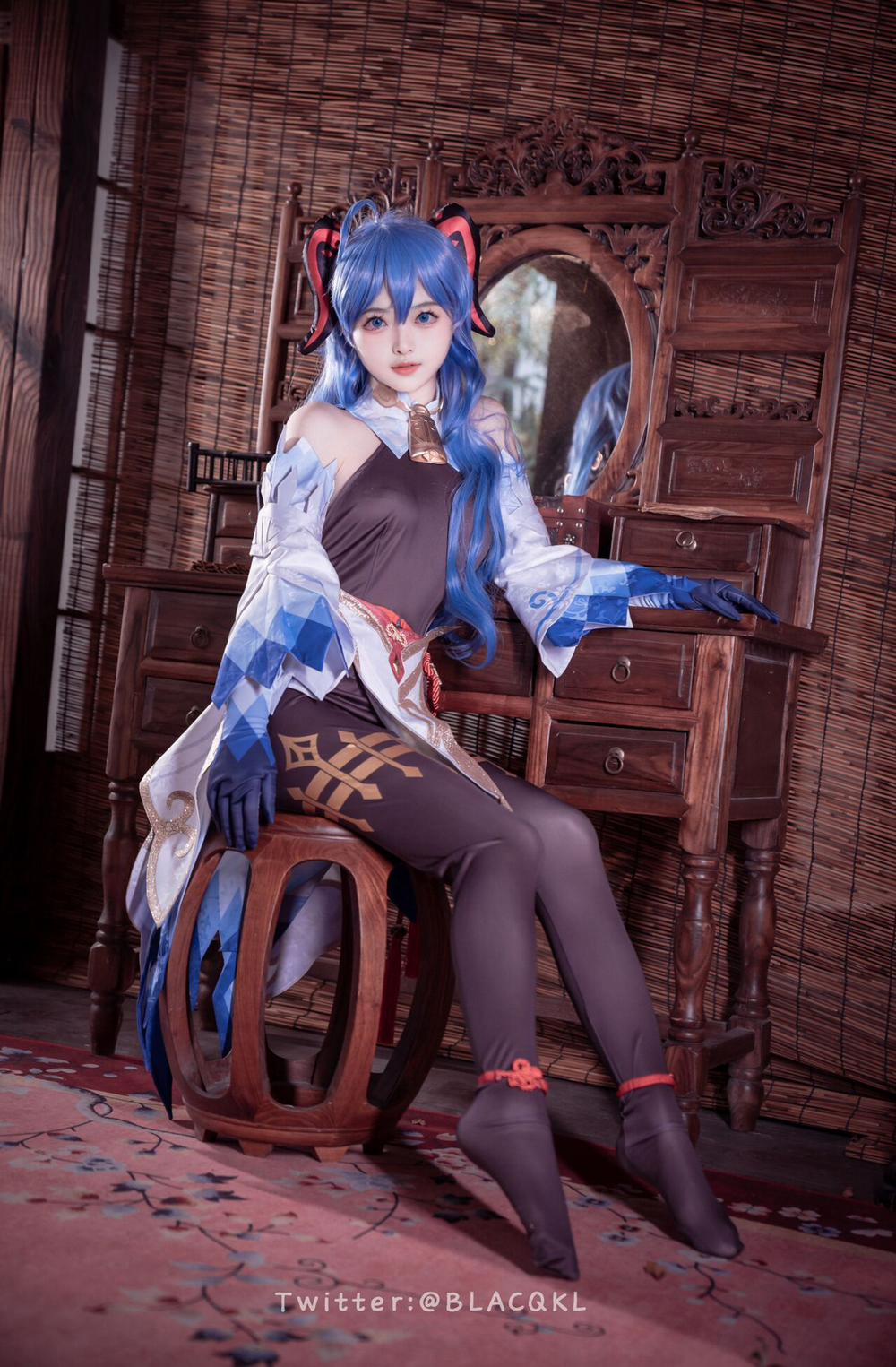 Hình Cosplay 175 0 白莉爱吃巧克力 trang 21