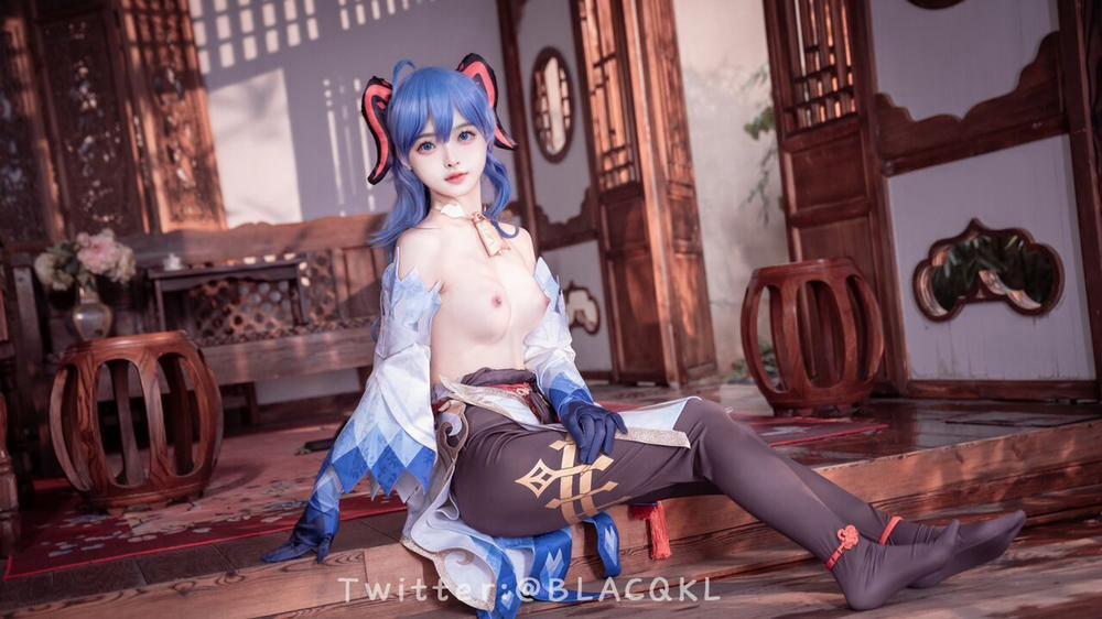 Hình Cosplay 175 0 白莉爱吃巧克力 trang 41