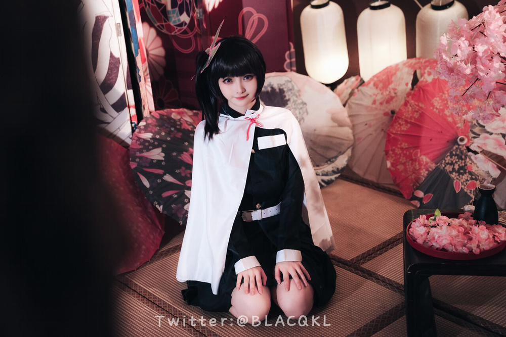 Hình Cosplay 180 0 白莉爱吃巧克力 trang 28