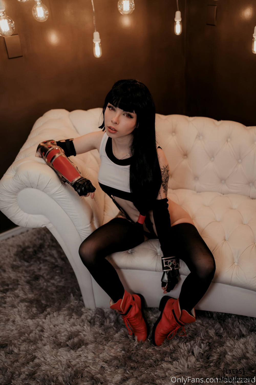 Hình Cosplay 736 - Amanda Welp trang 22