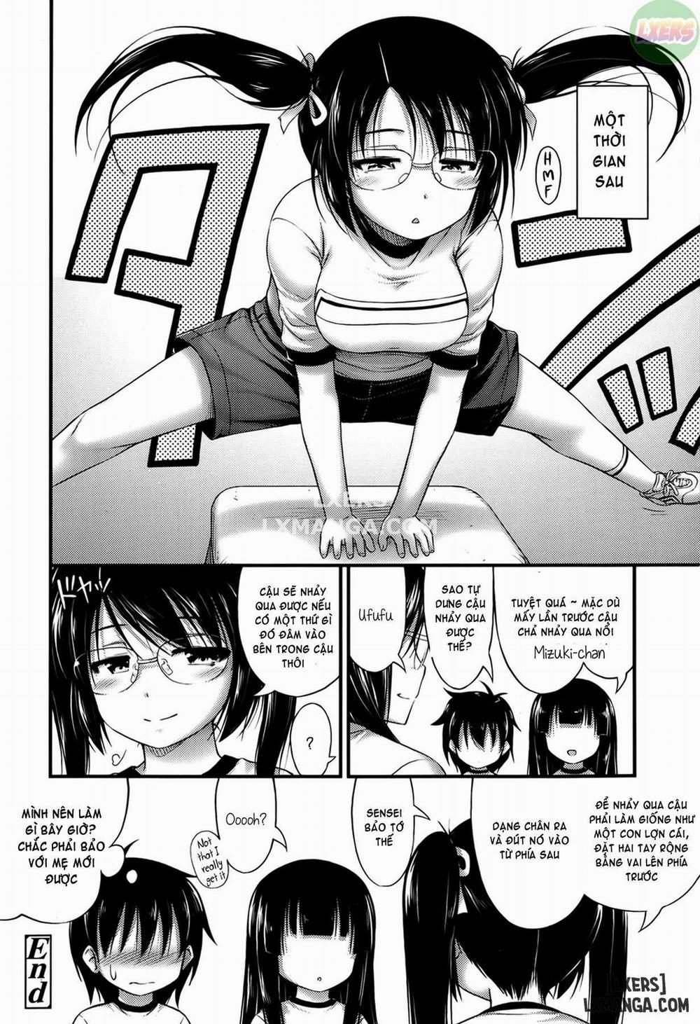 Kinjo no Ko ga Short Pants wo Haite Ore wo Yuuwaku shite Kurundaga 5 trang 18