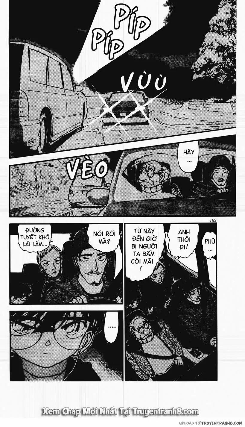 Thám Tử Conan 382 trang 1