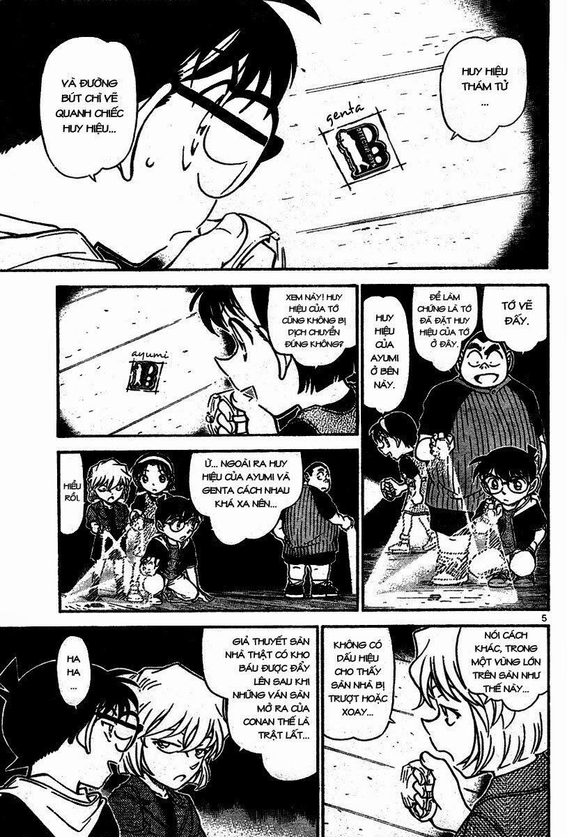 Thám Tử Conan 691 trang 4